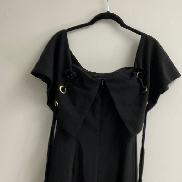 Badgley Mischka Black Off shoulder gown grommet - Picture 9 of 12